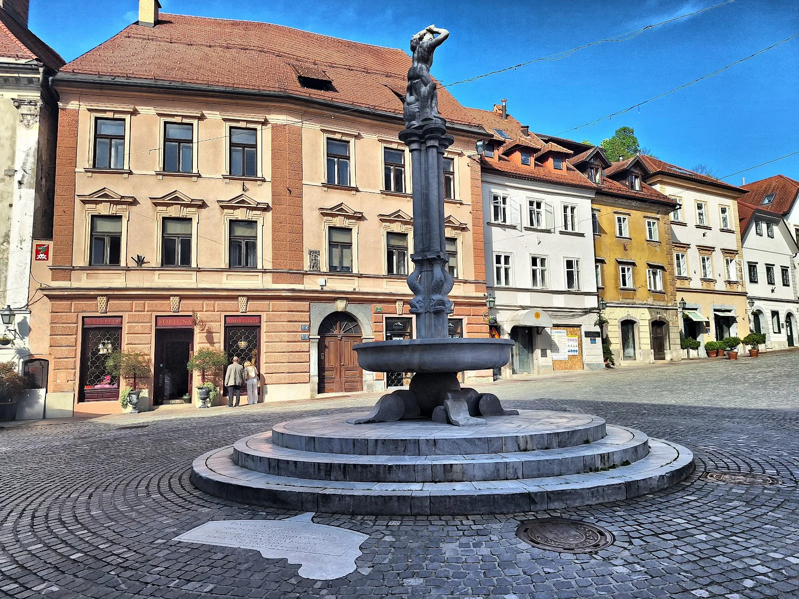 Ljubljana Old Town: What to See, Eat & Do