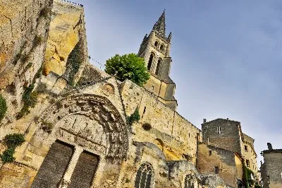Best Food Near Saint-Émilion: Local Restaurants & Markets