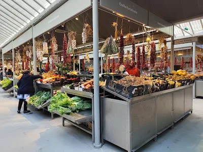 A Taste of Porto: Navigating the Culinary Delights of Mercado do Bolhão