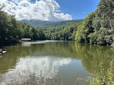 Day Trip to Parz Lake from Dilijan: Complete Guide