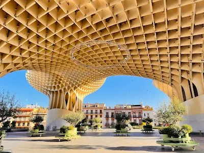 Unfold Seville: Top Tips for Navigating the Metropol Parasol