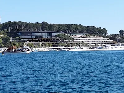 Balbi's Arch Rovinj: Best Spots, Times & Photography Guide