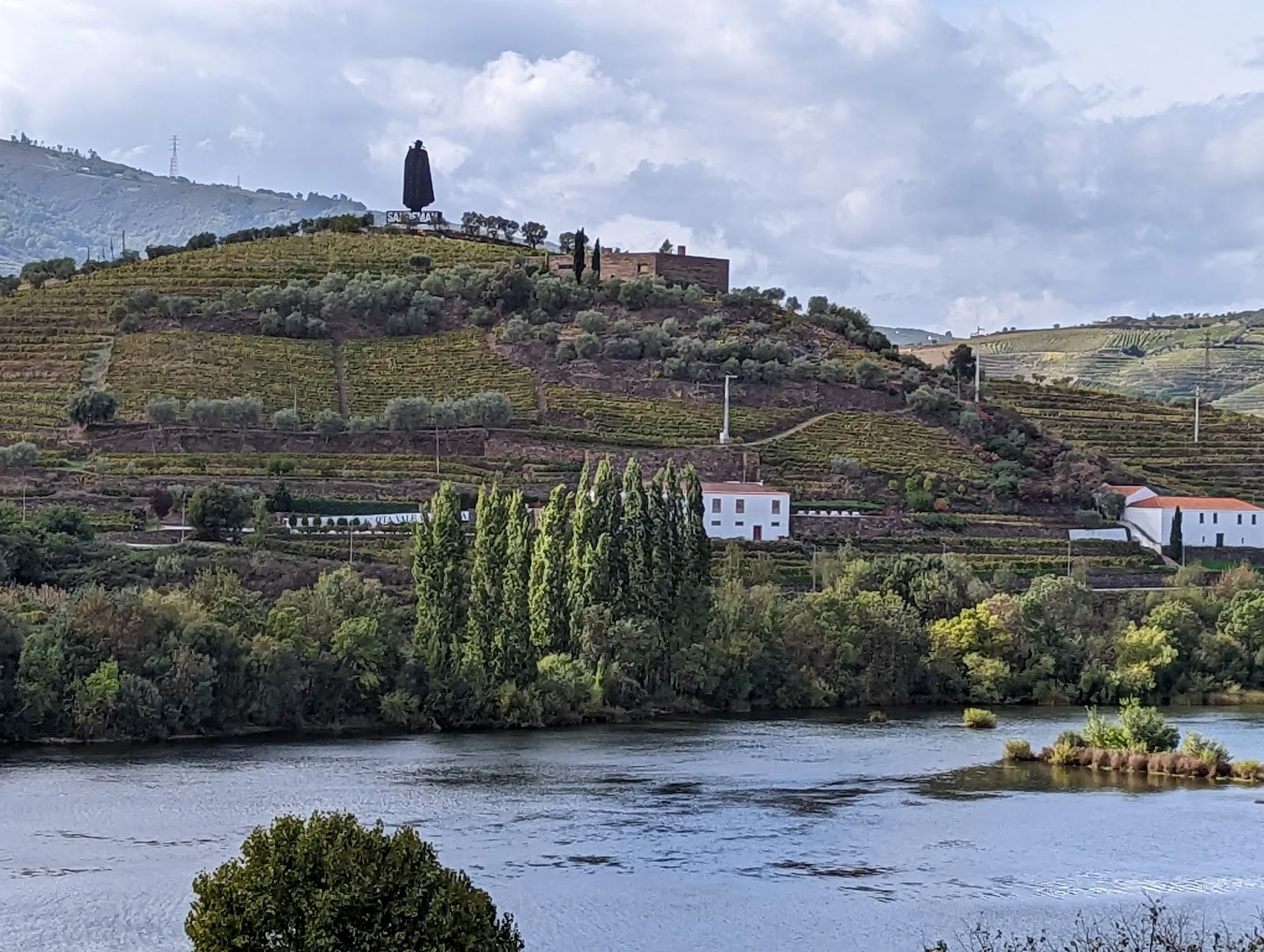 Pinhão Douro Valley: What to See, Eat & Do in Wine Village