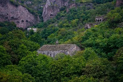 Khndzoresk Cave Village: Best Spots, Times & Photo Guide