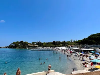 Plage de la Garoupe Antibes: Tips, Hours & How to Get There