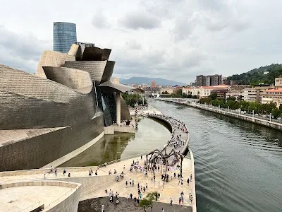 Framing Futurism: A Photographer's Guide to Guggenheim Bilbao