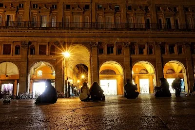 Best Food Near Quadrilatero Bologna: Local Restaurants & Markets