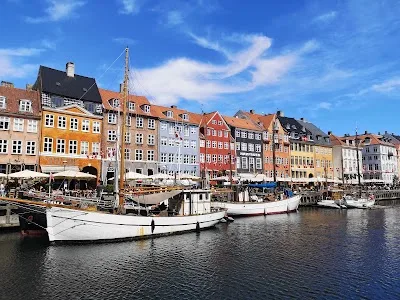 Photographing Nyhavn: Capturing Copenhagen's Chromatic Charm