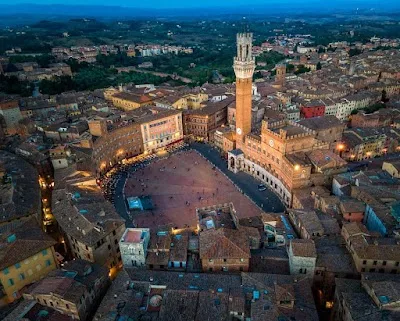 Piazza del Campo, Siena, Italy
