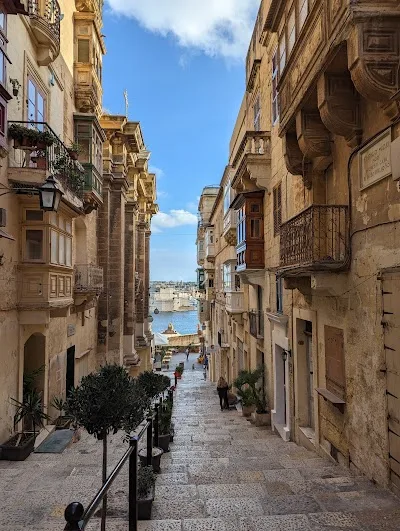 Best Food Near Strait Street Valletta: Local Restaurants